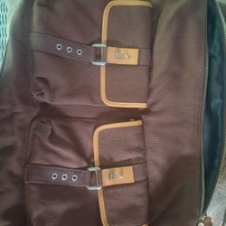 BOHDI BAGS MESSENGER PACK. 