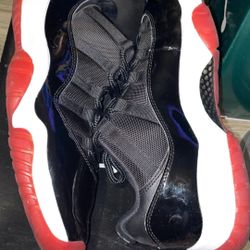 Air Jordan 11 Breds