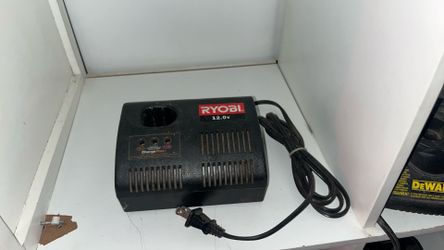 Royb 12V G0331 Charger