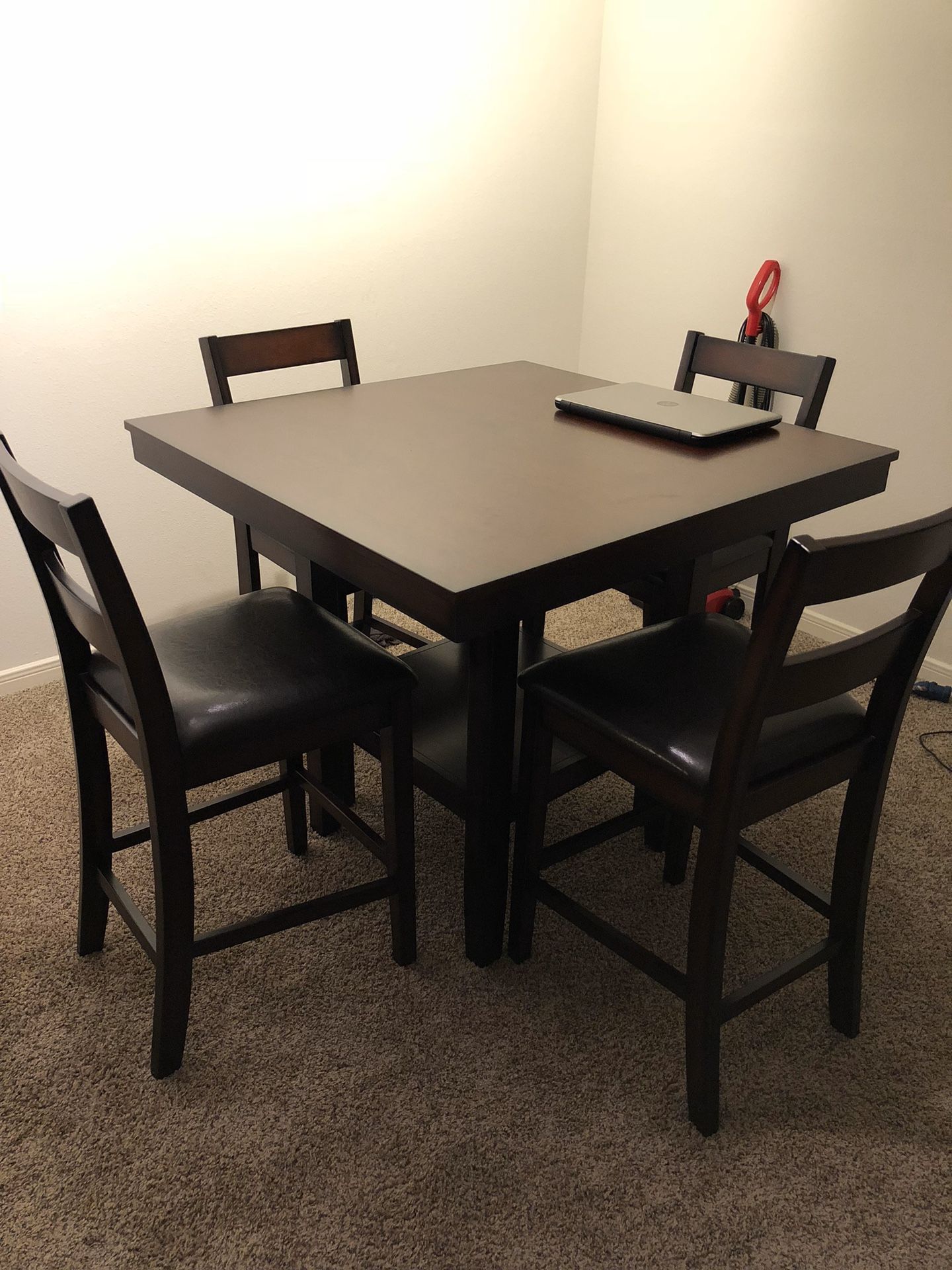 Kitchen Table with 4 Chairs