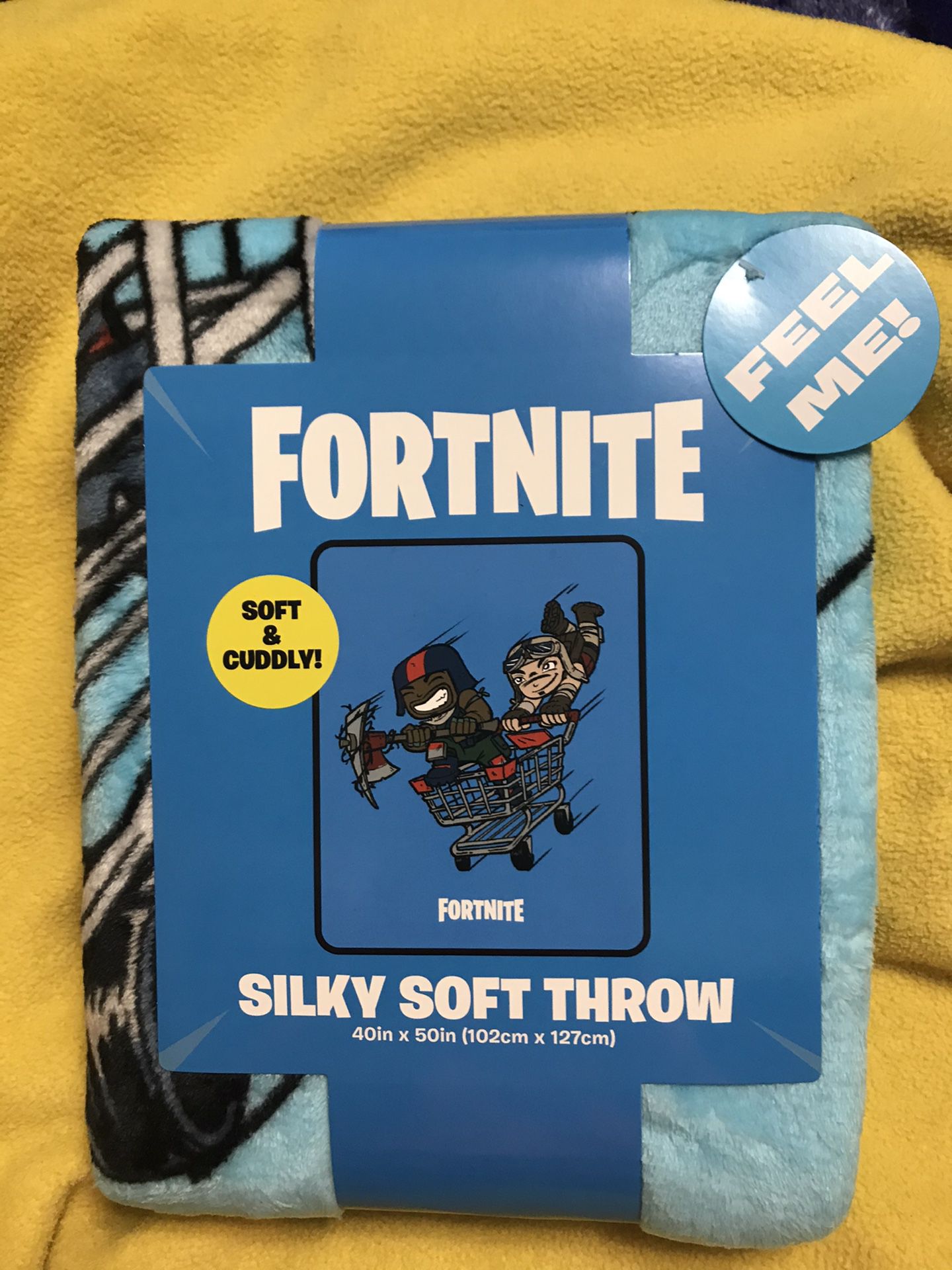 FORTNITE Soft and Cuddly Silky Soft Throw
