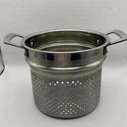 Le Crueset Pasta Pan Strainer Insert Approximate Dimensions in Pictures - Great Condition 