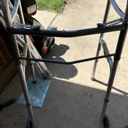 Walker With Wheels 