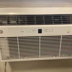 GE AKCQ12ACH 25"" Through the Wall Air Conditioner with 12000 BTU Cooling Capacity 3 Fan Speeds Timer and Infrared Remote Control - 115 Volts in White