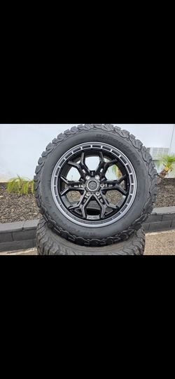 20" FUEL rims w/ 33" BfGoodrich