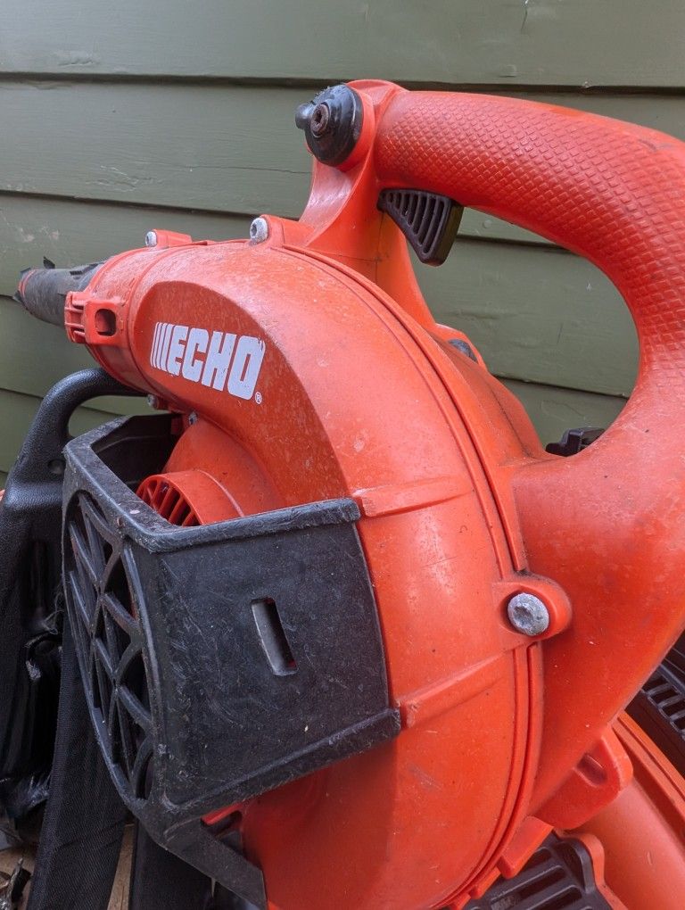 Hand Held Gas Powered Leaf Blower