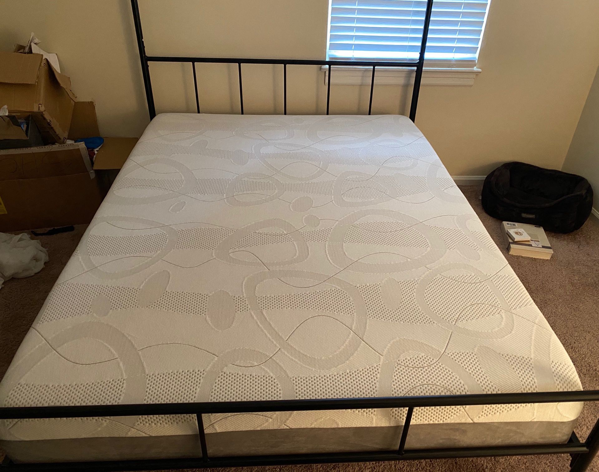 Conforpedic loft 10” foam beauty rest Queen mattress