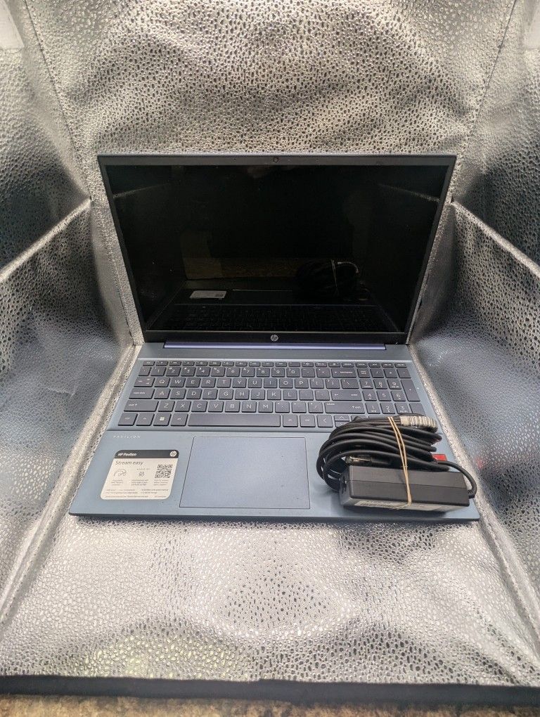 HP M:15-EH1052WM LAPTOP