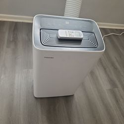 Toshiba Portable Air Conditioner With Remote