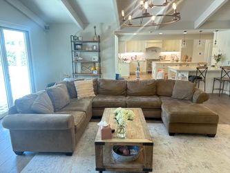 Sectional sofa brown good condition
