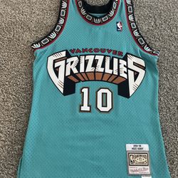 Mitchell & Ness Jersey Vancouver Grizzlies “Bibby” Size Small