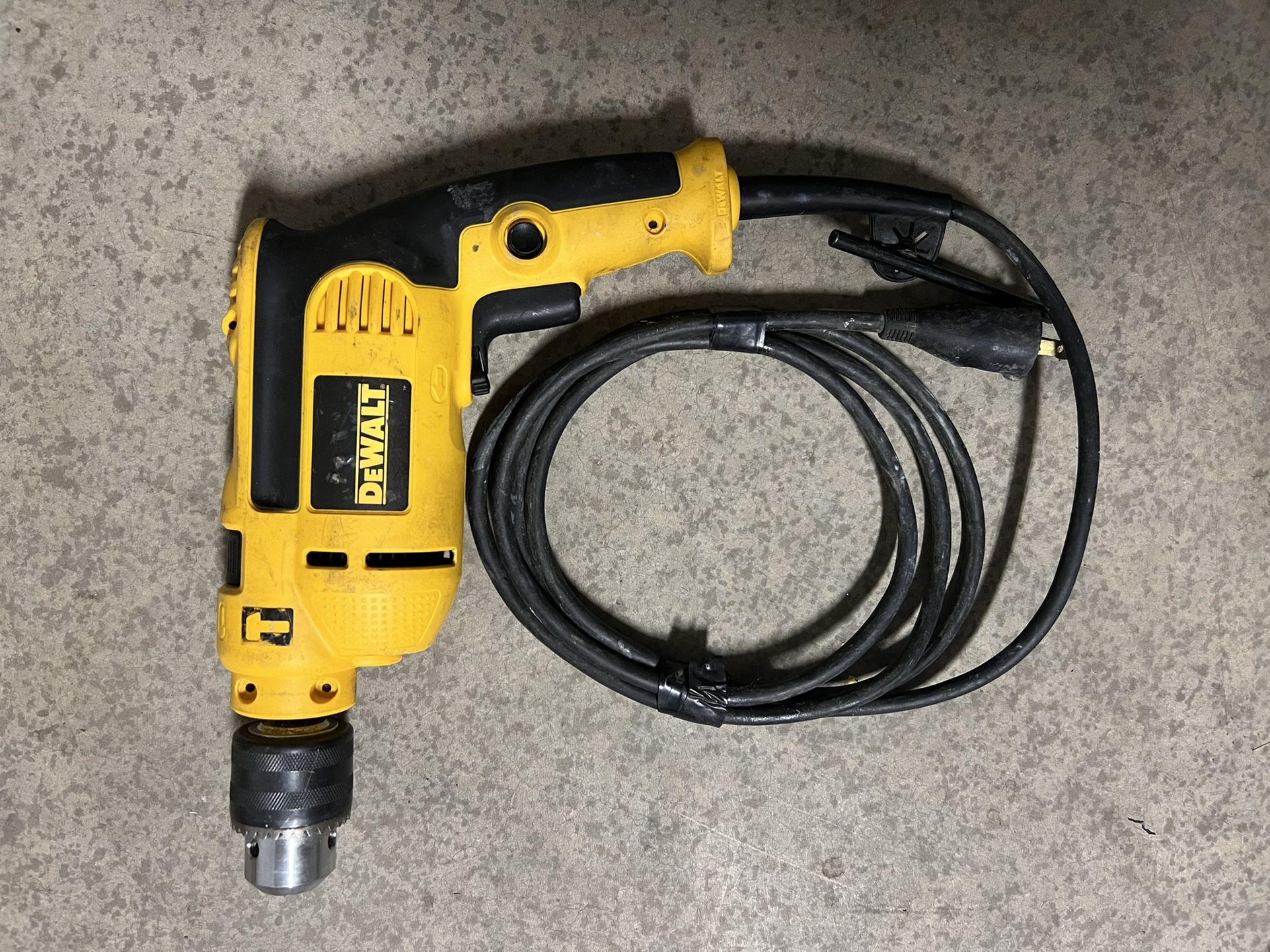 Dewalt DWE5010 1/2” (13mm) Hammer Drill/Driver With Key