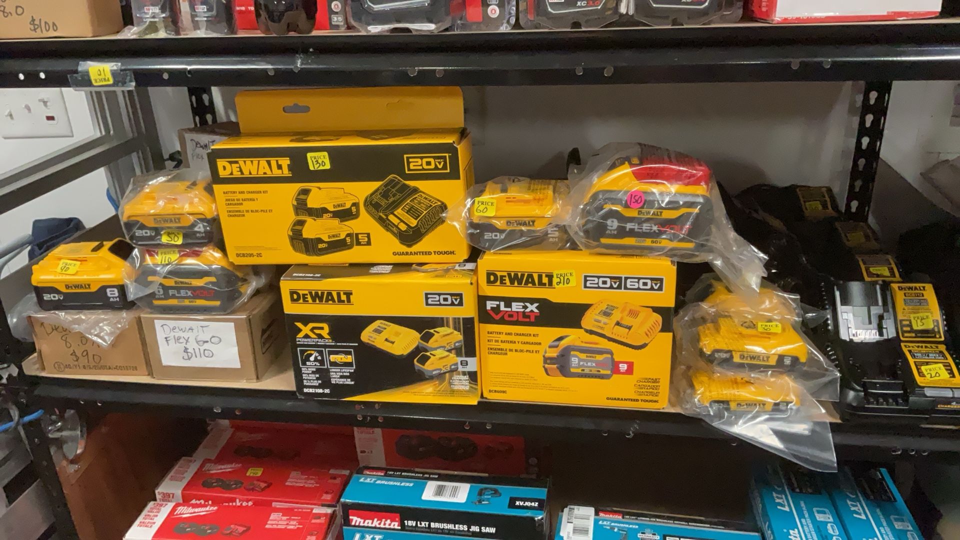 Dewalt  Batteries. Dewalt Starter Kit, Flex Volt Batterie,bag