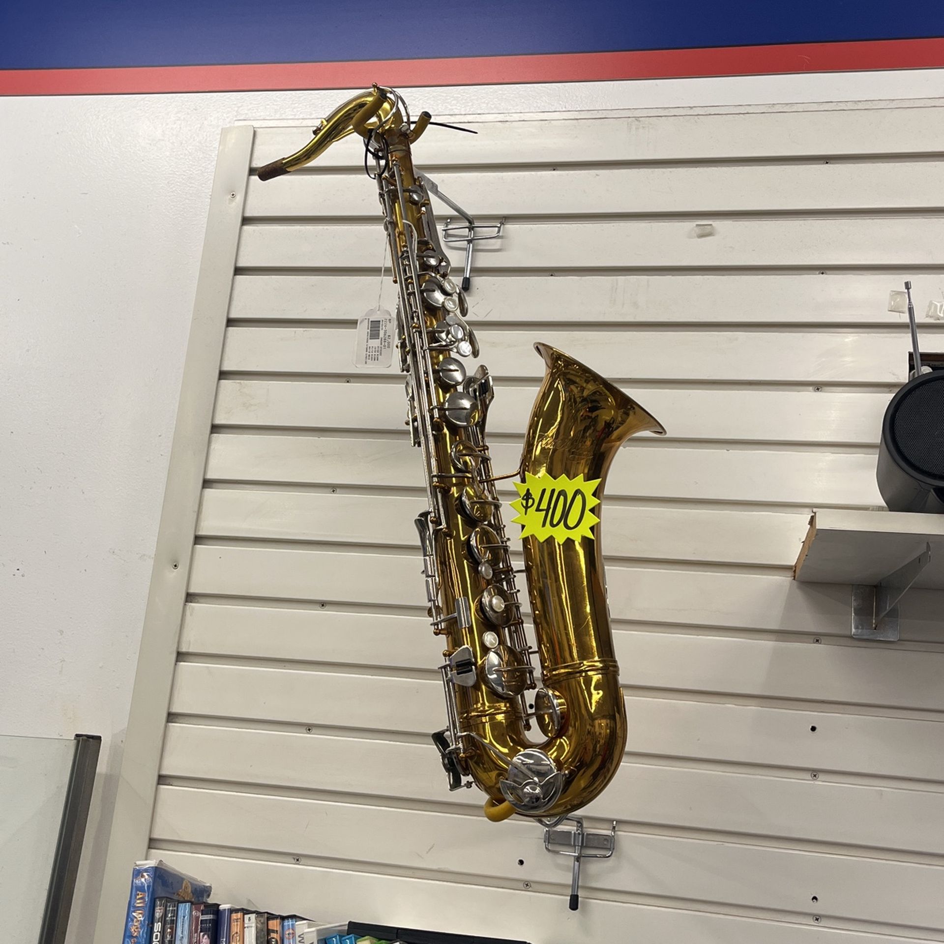 Armstrong Tenor Saxophone π·