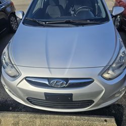 2012 Hyundai Accent