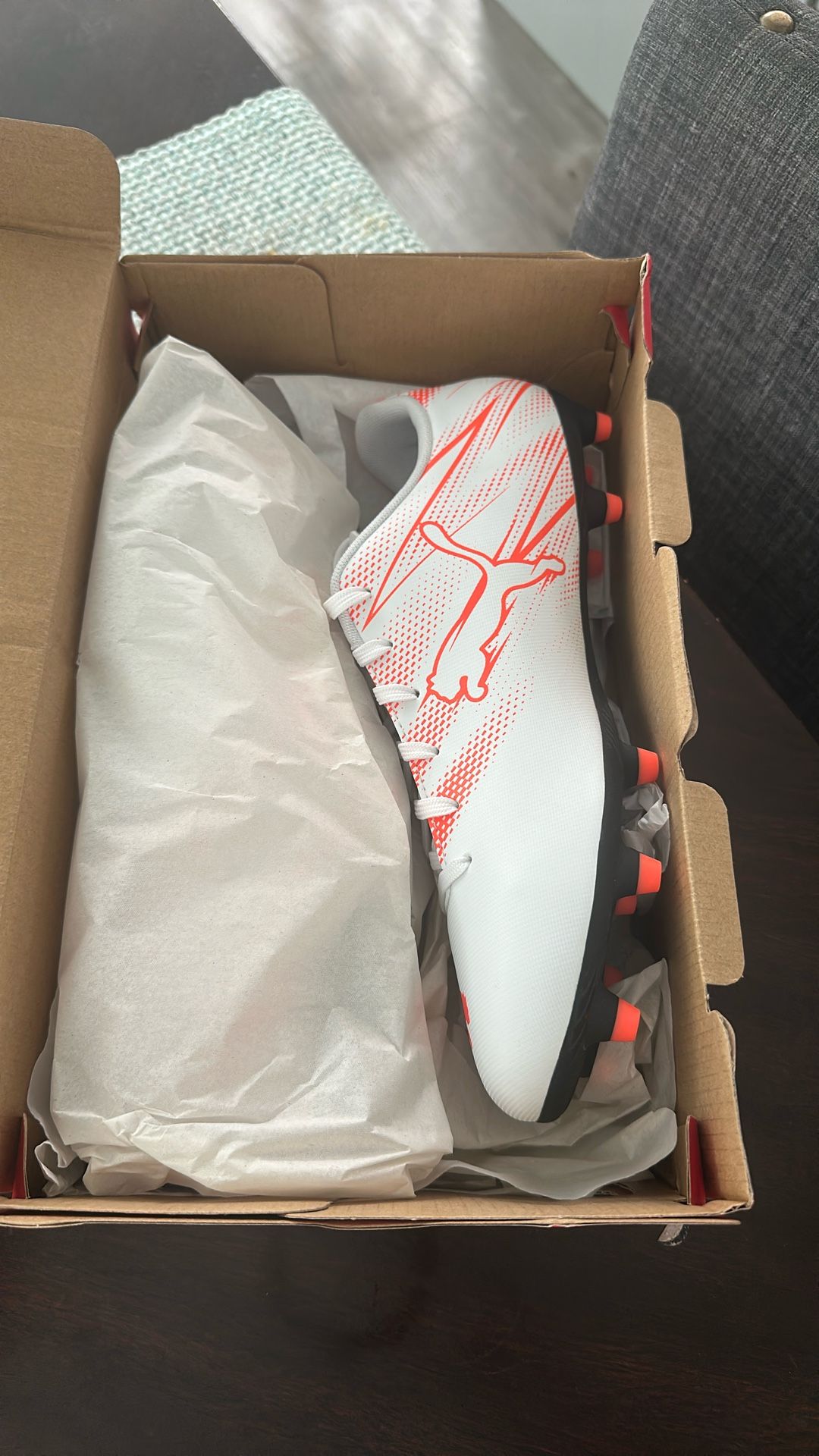 Men Soccer Shoes Size 10