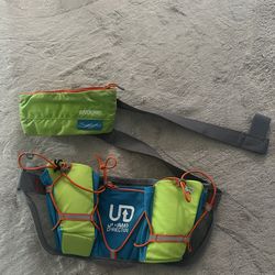 Ultimate direction running/hiking belt