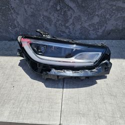Chrysler Pacifica 2022 2023 2024 Right Headlight