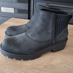 Size 8 Nuevas UGG 