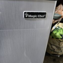 Cowsar White Up Right Freezer.5.9 Cuft Model Lscf - D58165 # 712