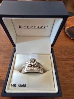 Engagement Ring Set. Brand New! Beautiful Ring