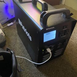 4 patriots solar generator 1800 w