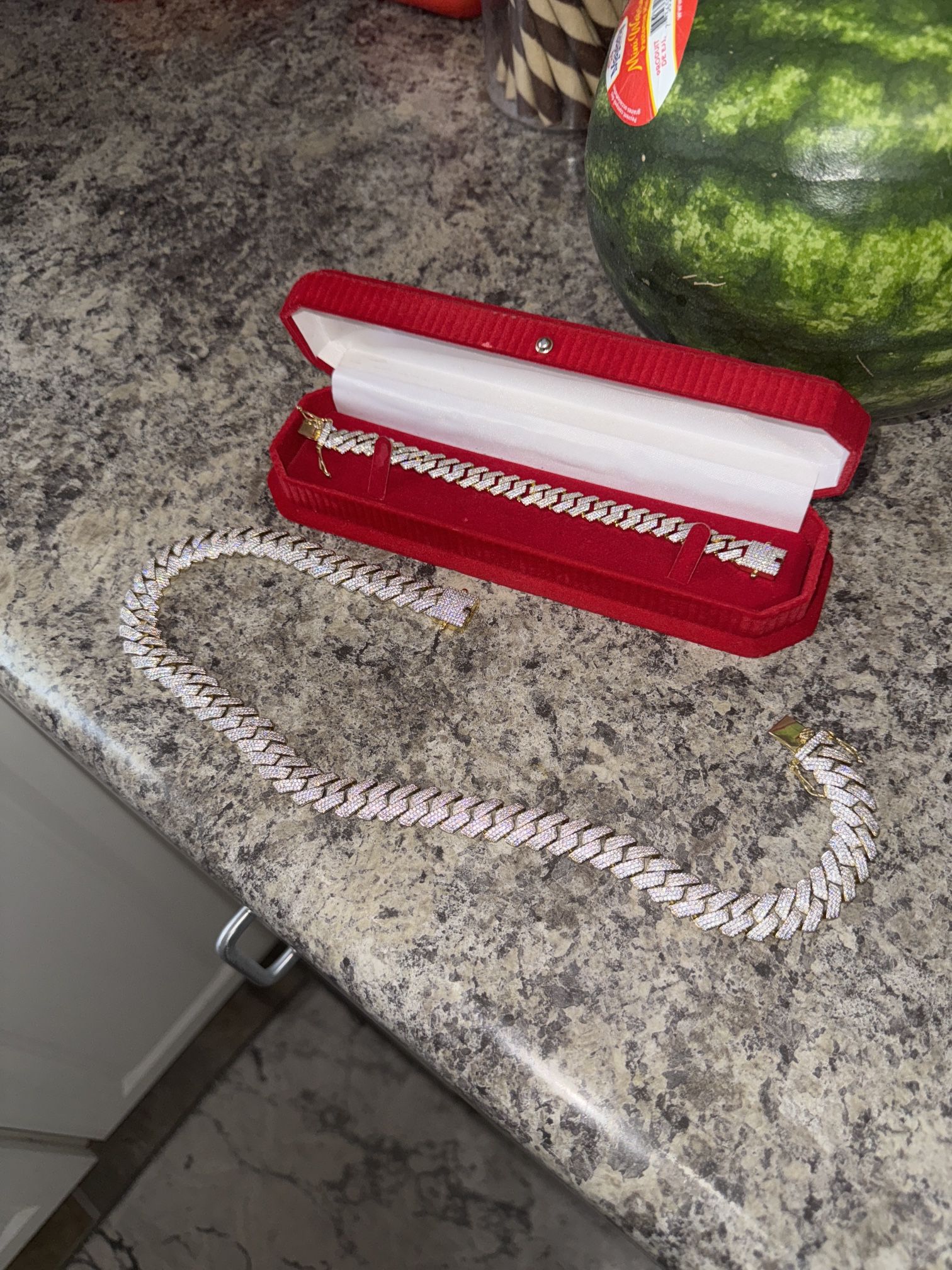  CUBAN LINK CHAIN + BRACELET 