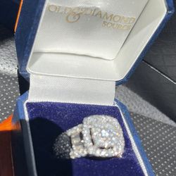 Ladies Wedding Ring 14k White Gold/ 3.17 Carats/Baguettes