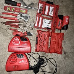 Milwaukee Tools And Batteries 