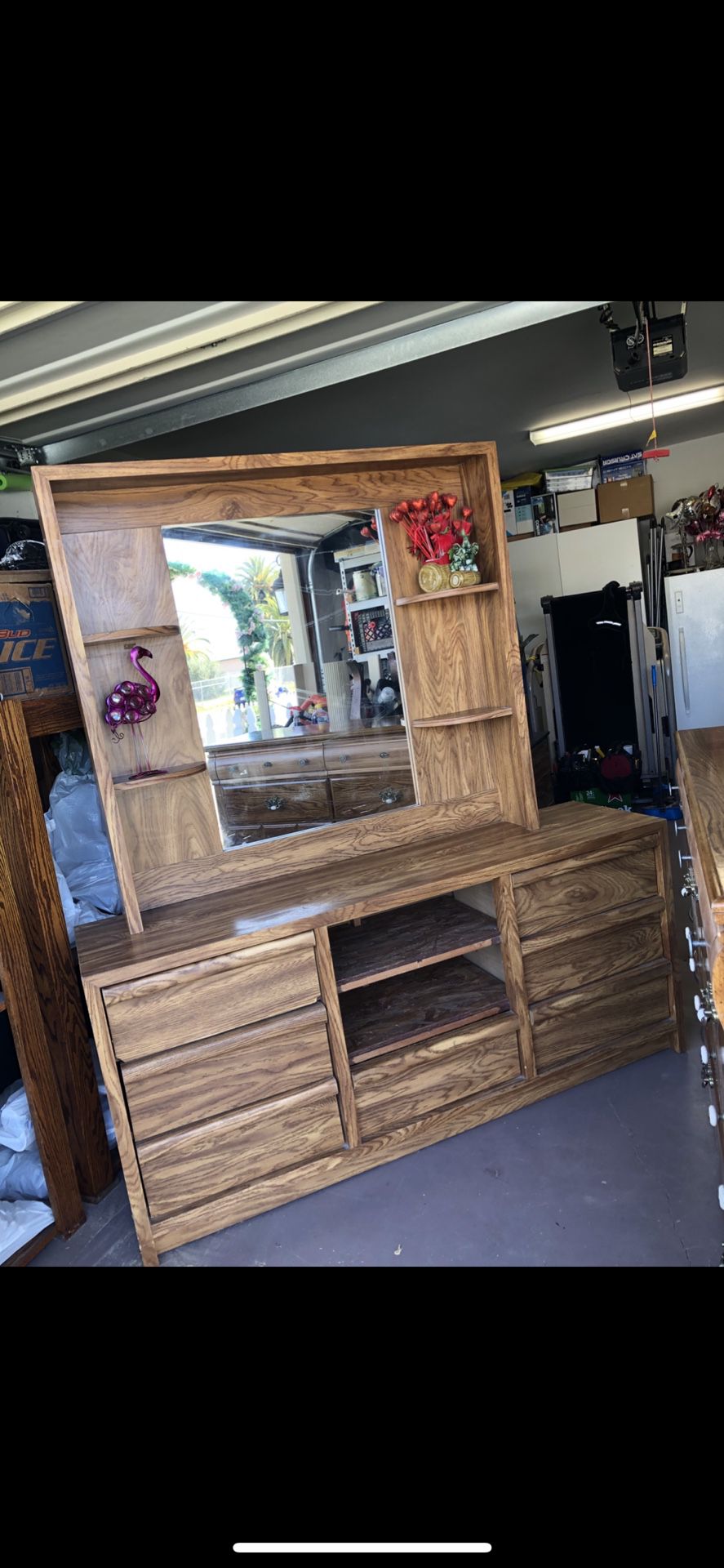 Great dresser brown with drawers, shelve and mirror