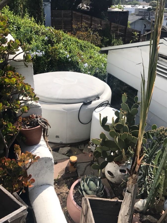 Softub 4 Person hot tub/Spa/Jaccuzi Need repair