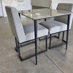 Table for Two((free Delivery))🚙🚙🚙