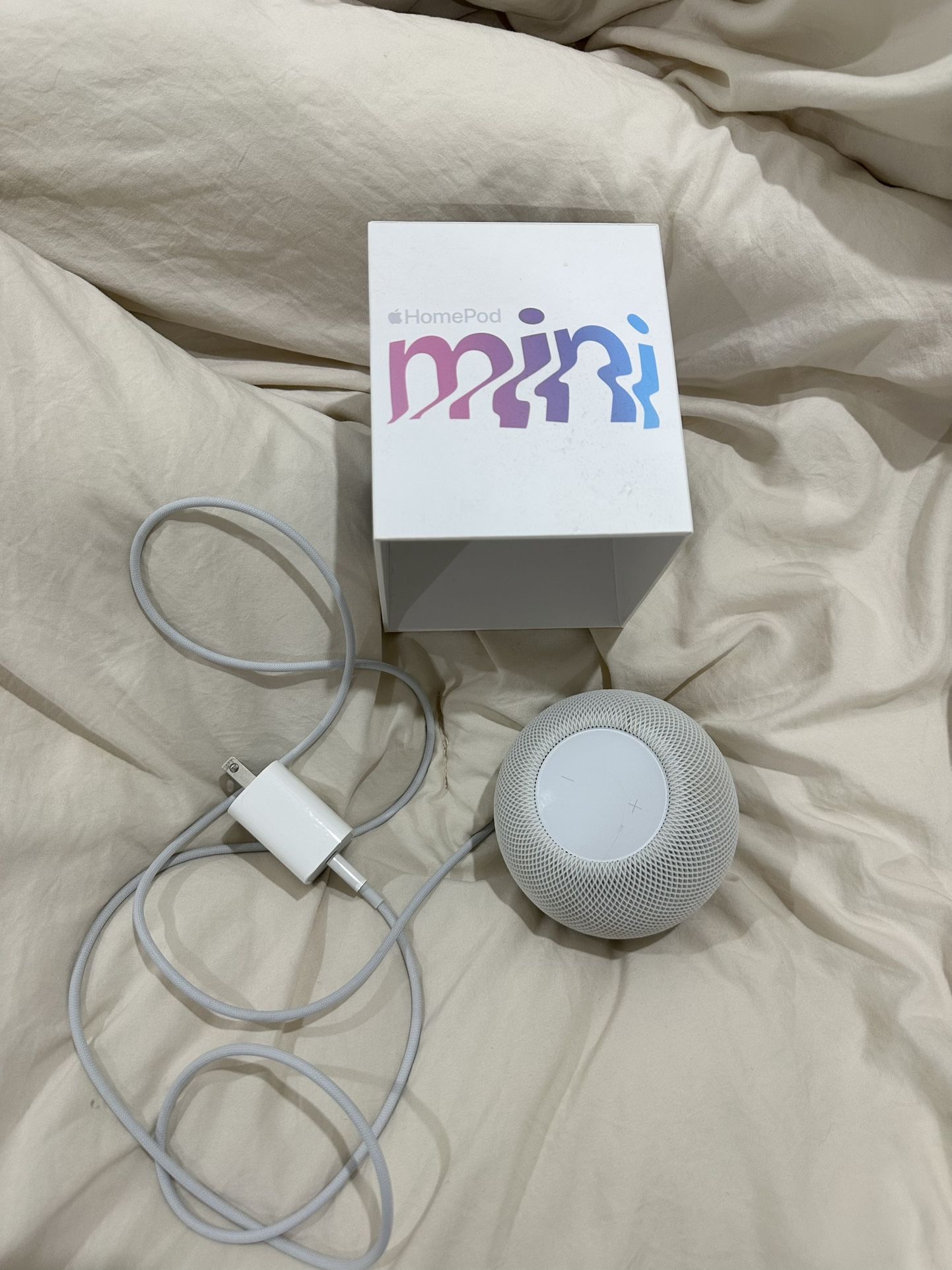 Apple Home Pod mini speaker