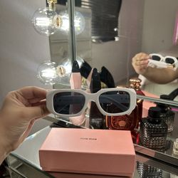 White And Gold Women Designer Sunglasses 