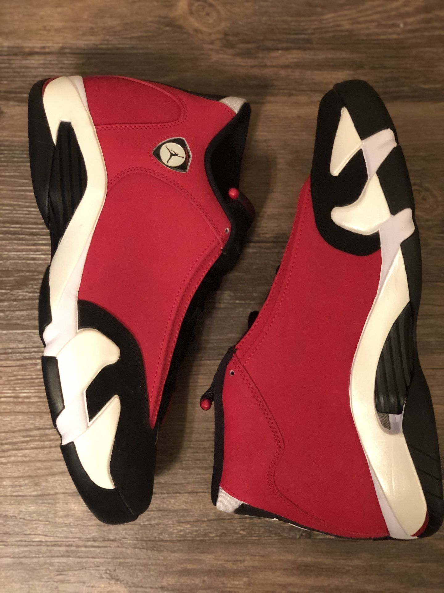 DS AIR JORDAN 14 TORO SZ 9