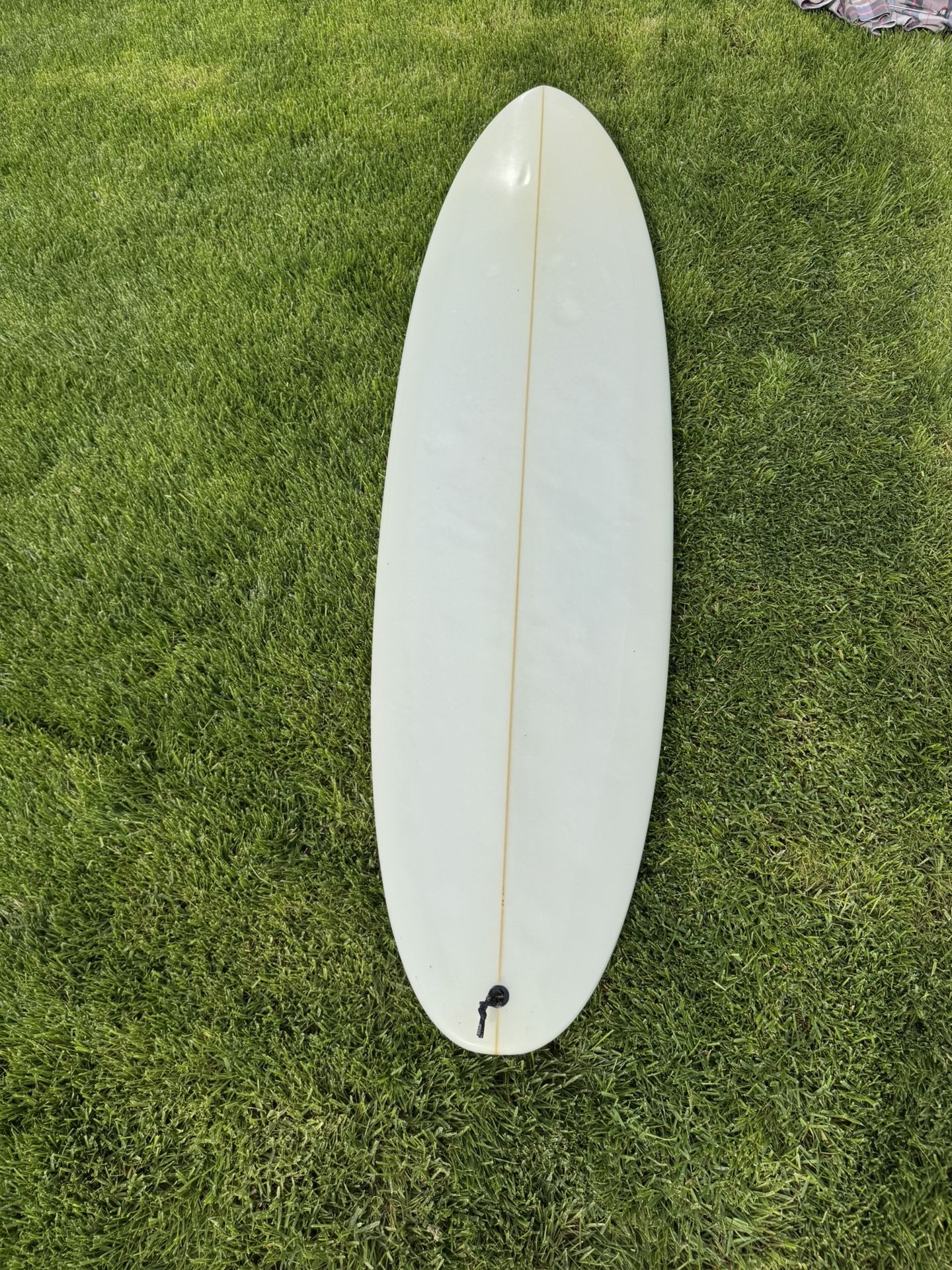 Custom 6’10 Twin Fin Midlength Surfboard