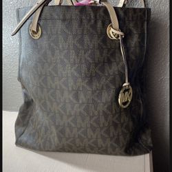 Purse - Tall Michael Kors 