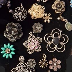 $12 Obo Pendants "B"  Everything Pictured Only $12 Total