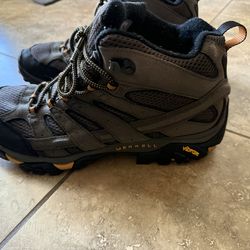 Merrell Moab 2 – Trail Hiking Shoes – Excellent Condition
