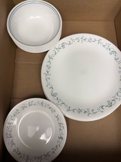 Corelle Country Cottage Dinnerware Set 16 Pc - 6 Dinner Plates Bowls 4 Bread