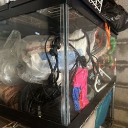 40L BREEDER TANK W. COVER 