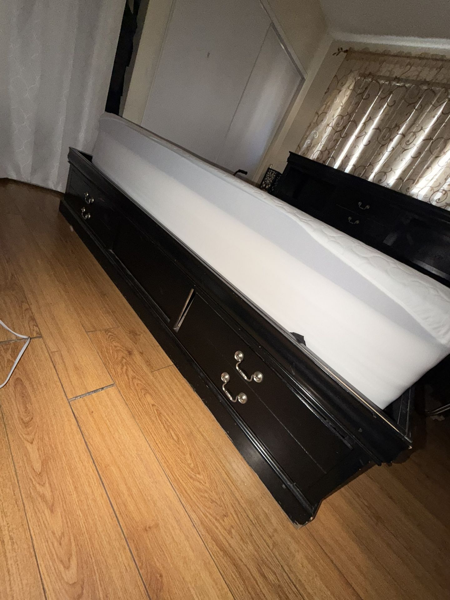 Bed With Mattress