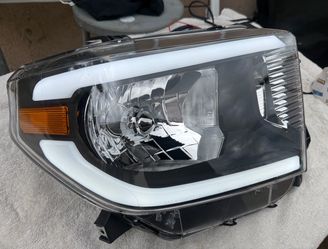 14-21 Toyota Tundra Black LED Strip Headlights