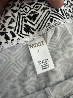 Mixit Leggings / Tights for Sale in Carol City, FL - OfferUp