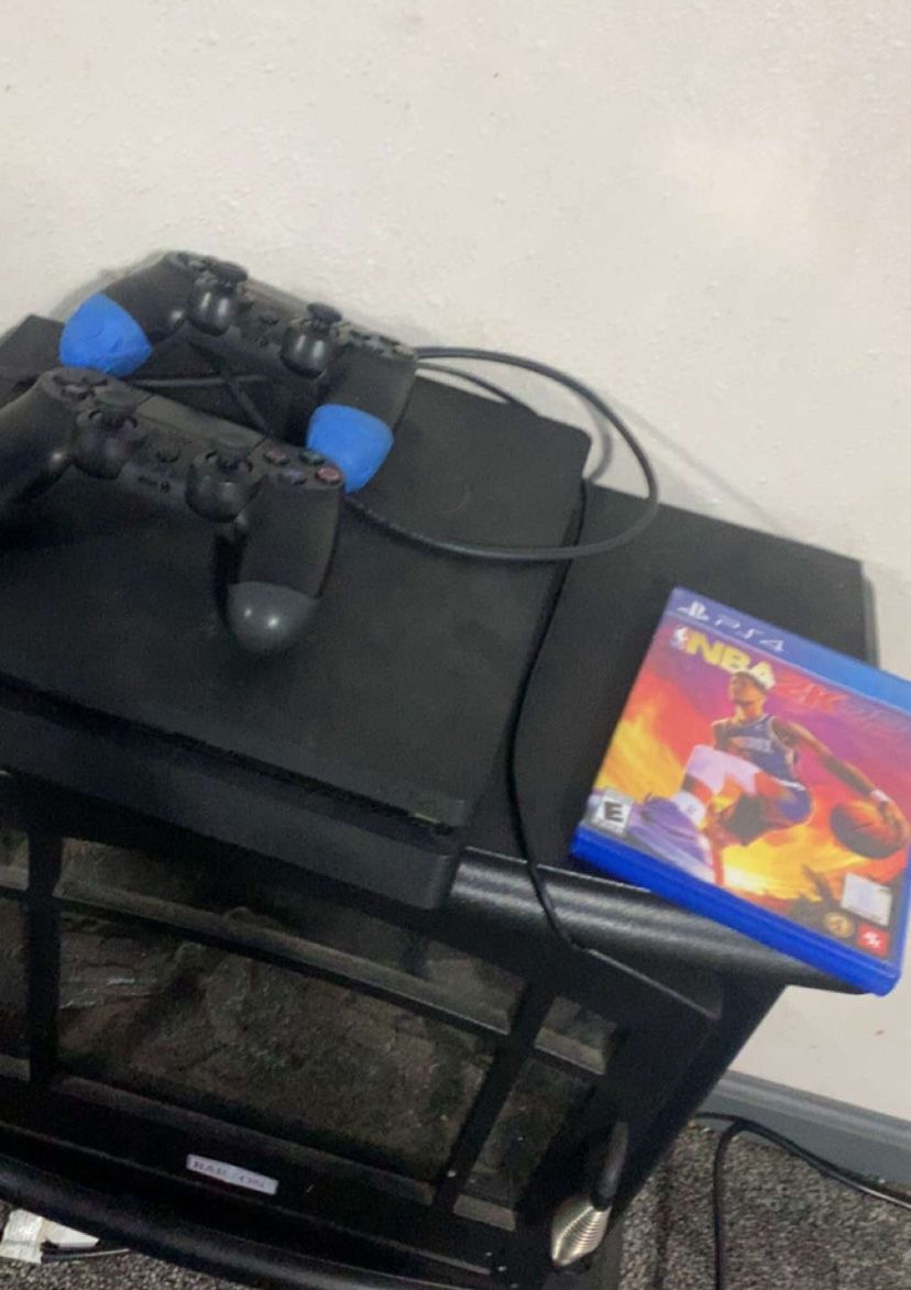 PS4 Slim