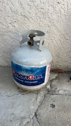Gas tank