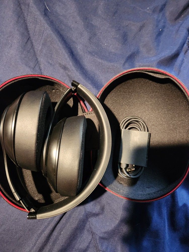 Dre Beats Studio³ Bluetooth Headphones