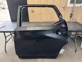 2018 2019 2020 2021 2022 2023 2024 CHEVROLET TRAVERSE LEFT REAR DOOR OEM USED #8180