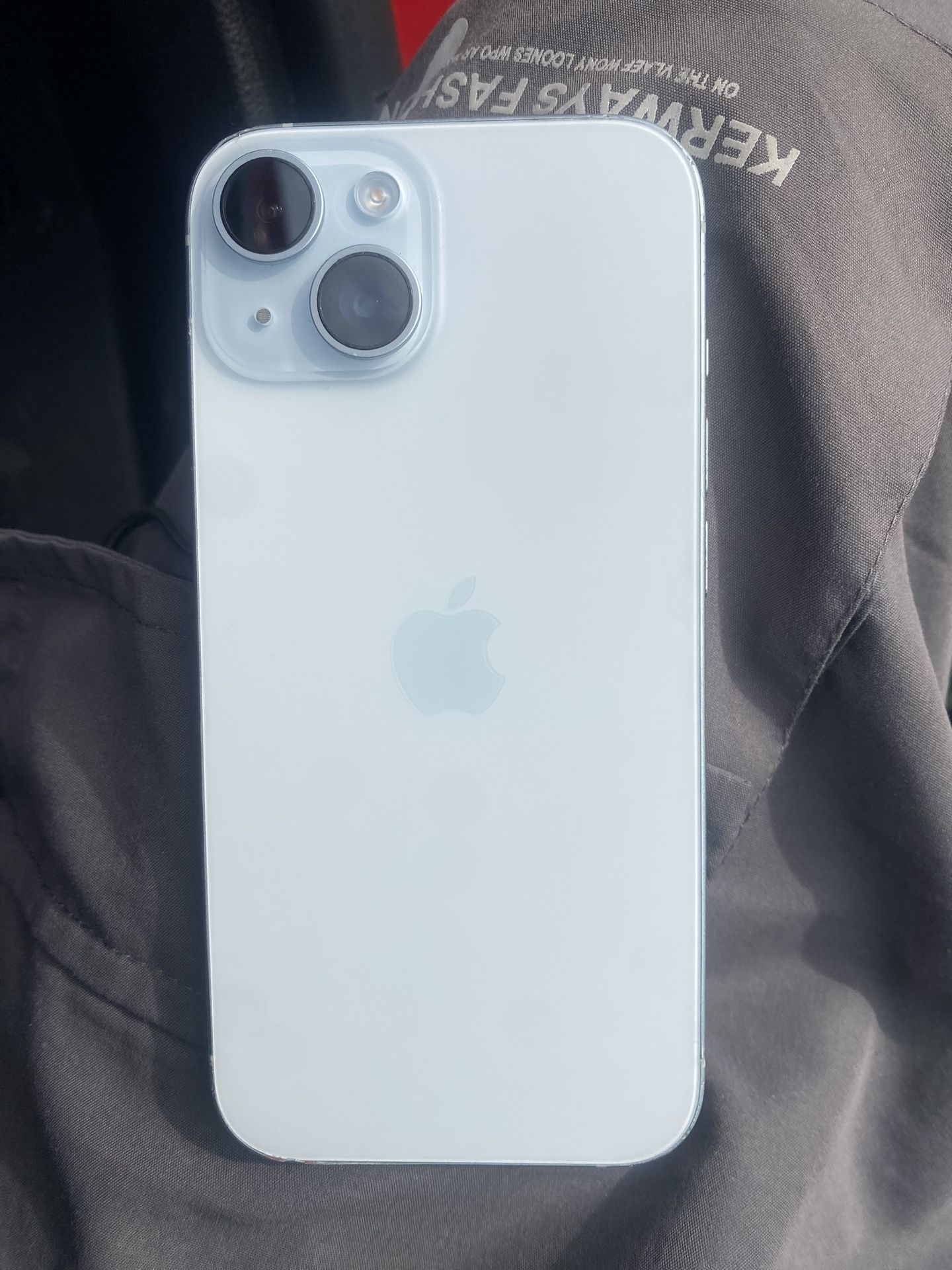 iPhone 15 128g