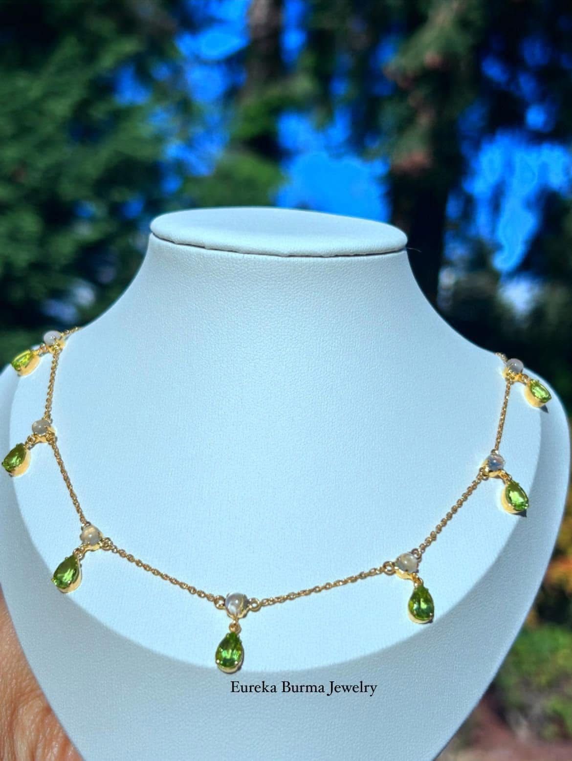 Moonstone & Peridot In 18k gold Choker Necklace